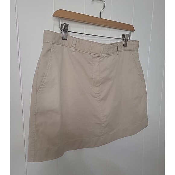 Theory Khaki Tan Mini Skirt Pockets Size 12 Preppy Minimalist - Picture 2 of 8